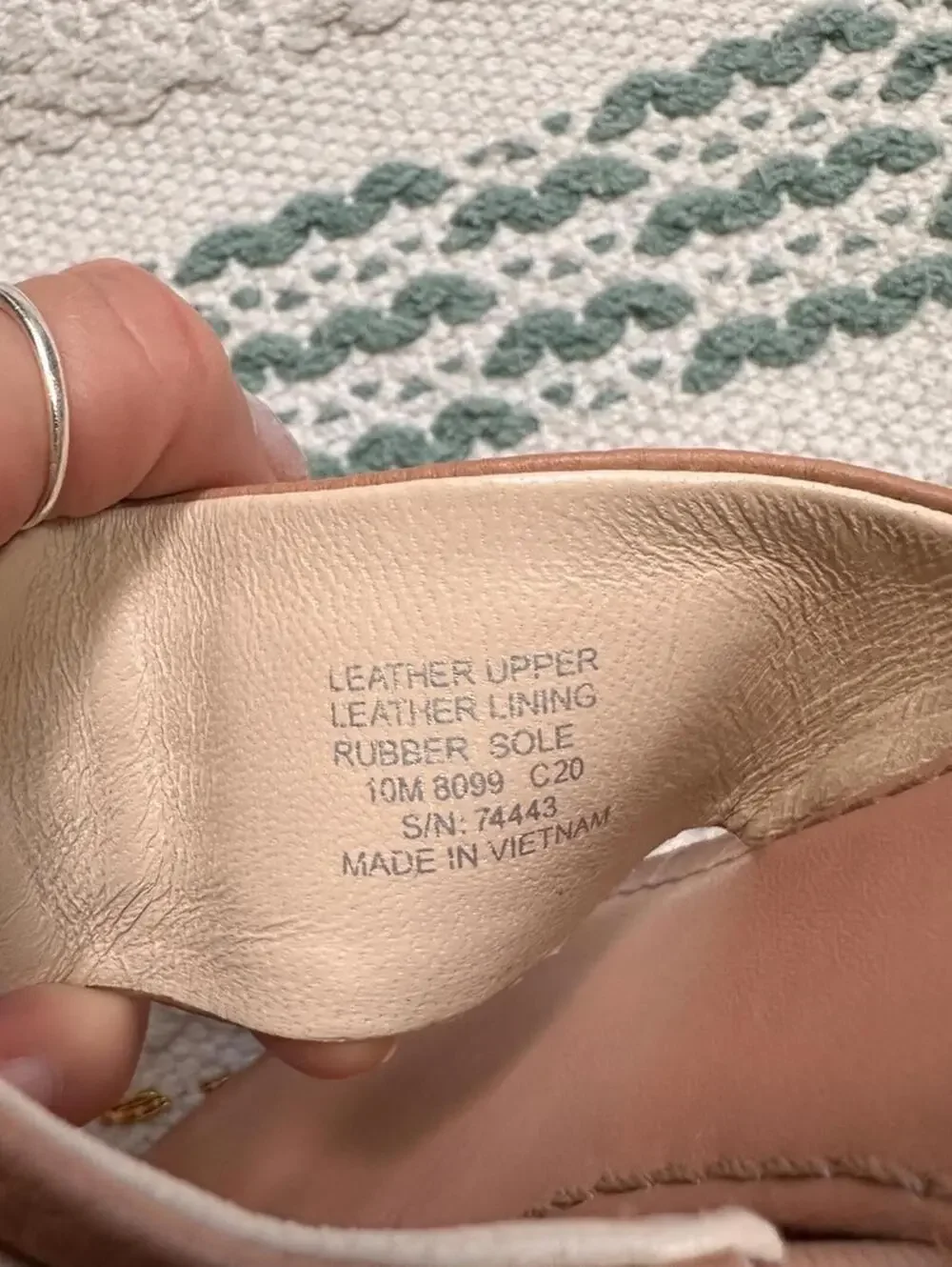 Tory Burch Leigh Leather Sandal Nude Ivory Flat Thong Slide | Size 10‎